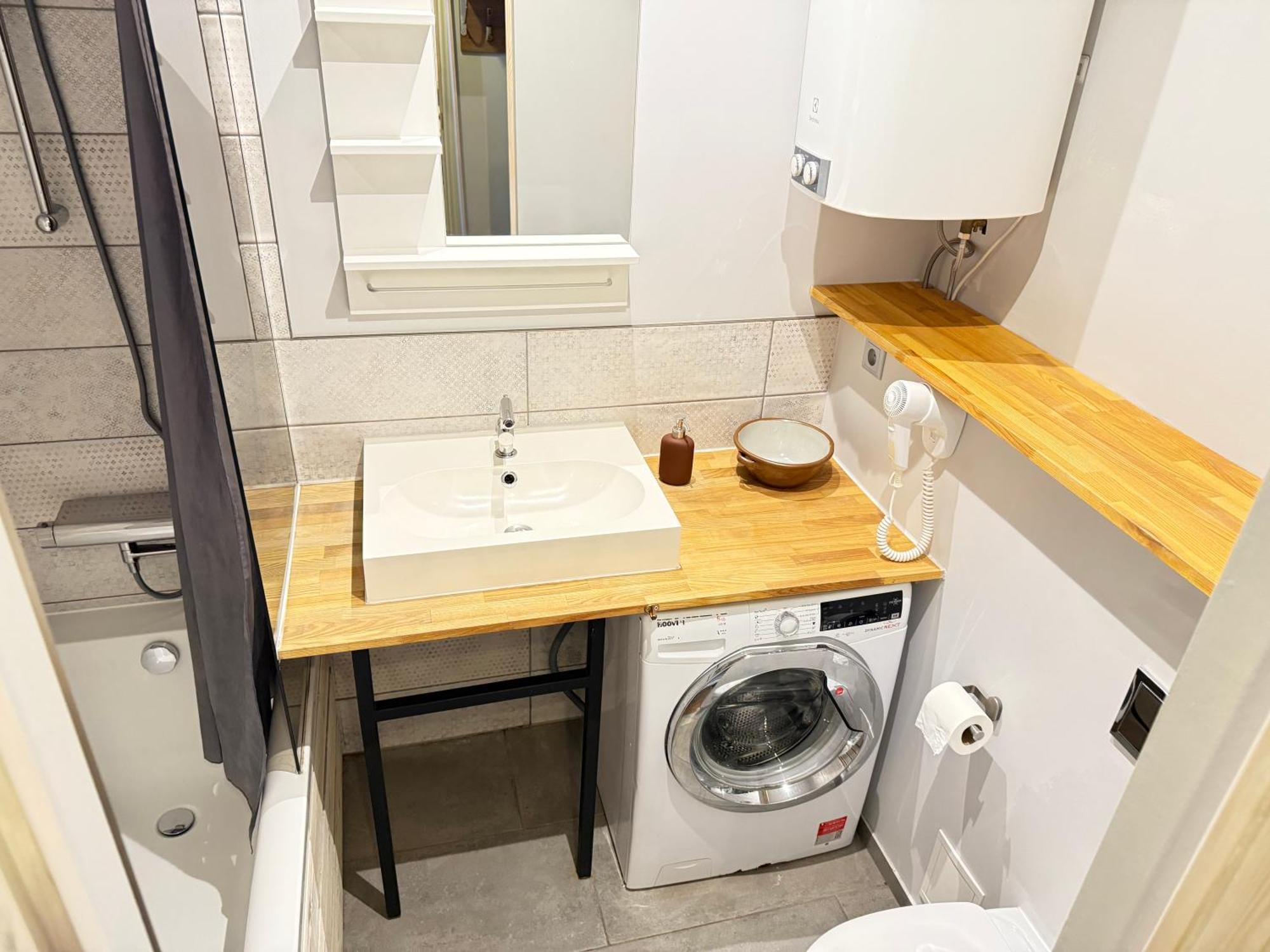 Baltic Design Apartments With Free Parking And Self Check In Riga Ngoại thất bức ảnh